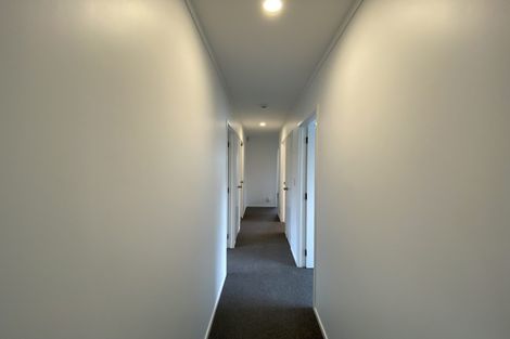 Photo of property in 1/92 Mirrabooka Avenue, Botany Downs, Auckland, 2010