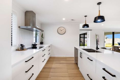 Photo of property in 44 Tirimoana Place, Otamatea, Whanganui, 4501