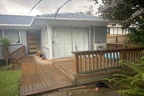 Photo of property in 16 Jenanne Place, Totara Vale, Auckland, 0629