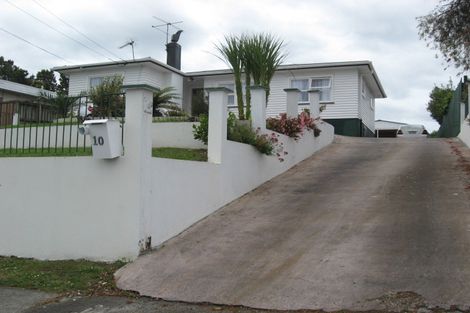 Photo of property in 10 Farnborough Crescent, Mangere, Auckland, 2022
