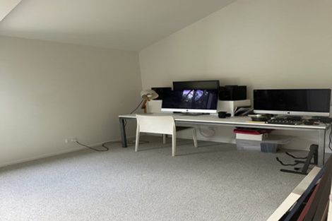 Photo of property in 2/12 Aotearoa Terrace, Murrays Bay, Auckland, 0630