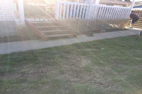 Photo of property in 2/13 Teviot Place, Totara Vale, Auckland, 0629