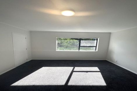 Photo of property in 1/7 Vera Road, Te Atatu South, Auckland, 0610