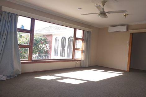 Photo of property in 16 Shearer Avenue, Papanui, Christchurch, 8052