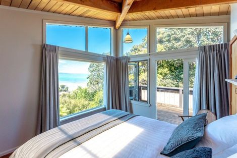 Photo of property in 3 Makora Avenue, Oneroa, Waiheke Island, 1081