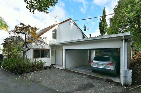 Photo of property in 1/8 Carlisle Road, Browns Bay, Auckland, 0630