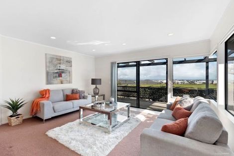 Photo of property in 16a Wilisa Rise, Goodwood Heights, Auckland, 2105
