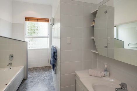 Photo of property in 22 Duncan Terrace, Kilbirnie, Wellington, 6022