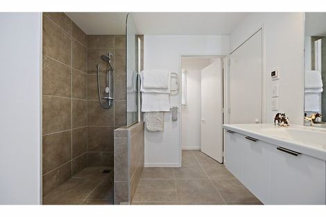 Photo of property in 5/140 Office Road, Merivale, Christchurch, 8014