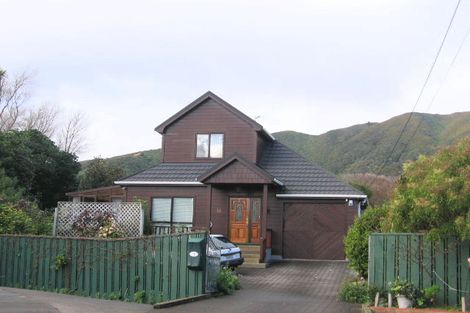Photo of property in 18 Heath Grove, Waiwhetu, Lower Hutt, 5010