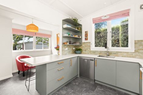 Photo of property in 913 Fitzroy Avenue, Mahora, Hastings, 4120