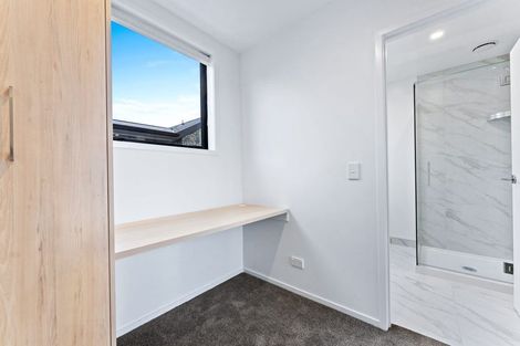 Photo of property in 5/24 Yeovil Road, Te Atatu Peninsula, Auckland, 0610