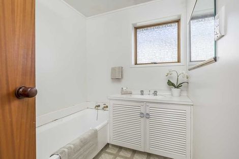 Photo of property in 126a St Andrews Road, Epsom, Auckland, 1023