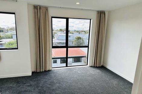 Photo of property in 14 Highbury Street, Avondale, Auckland, 1026