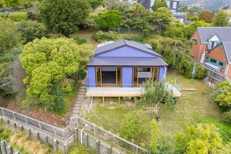 Photo of property in 14 Selwyn Road, Lyttelton, 8082