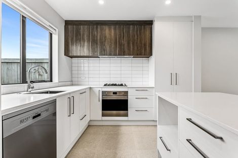 Photo of property in 118 Te Napi Drive, Takanini, 2112