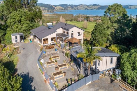 Photo of property in 285 Preeces Point Road, Preece Point, Coromandel, 3506