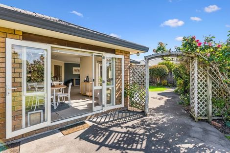 Photo of property in 37 Murray Court, Paraparaumu Beach, Paraparaumu, 5032