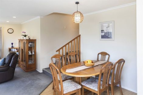 Photo of property in 2/81 Port Hills Road, Heathcote Valley, Christchurch, 8022