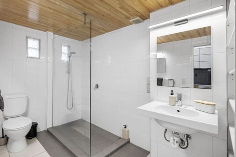 Photo of property in Stadium Garden Flats, 117/107 Thorndon Quay, Pipitea, Wellington, 6011