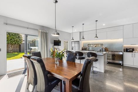 Photo of property in 11 Plynlimon Road, Fendalton, Christchurch, 8052