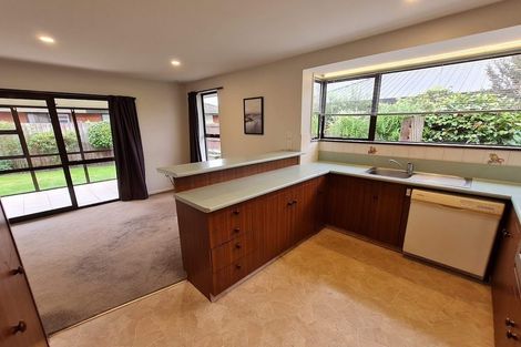 Photo of property in 2/6 Topaz Place, Bishopdale, Christchurch, 8053
