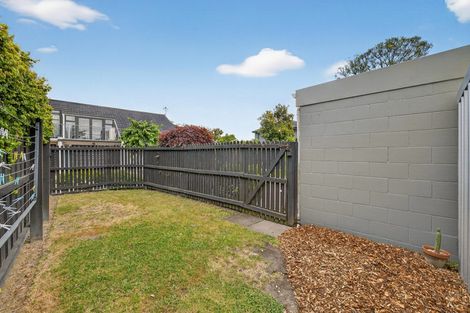 Photo of property in 2/503 Ilam Road, Bryndwr, Christchurch, 8053