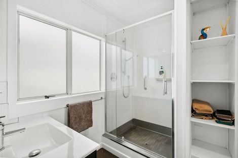 Photo of property in 4 Shearer Drive, Oakura, 4314