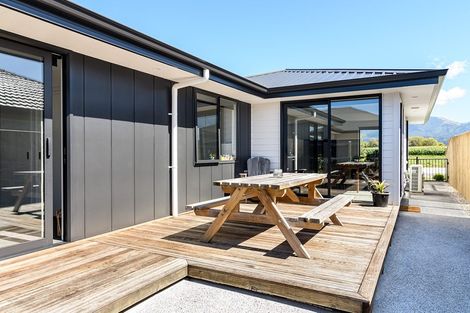 Photo of property in 27 Kuini Place, Motueka, 7120