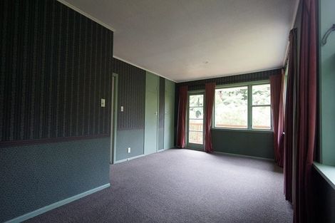 Photo of property in 110 Normandale Road, Normandale, Lower Hutt, 5010