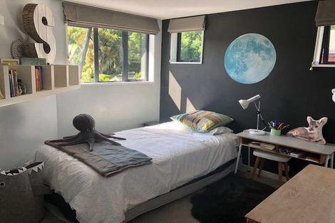 Photo of property in 13 Thorrington Road, Cashmere, Christchurch, 8022