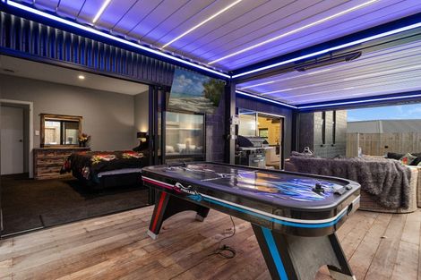 Photo of property in 10 Ellesmere Close, Pyes Pa, Tauranga, 3112