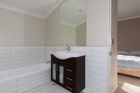 Photo of property in 3 Bluewater Place, Paraparaumu, 5032