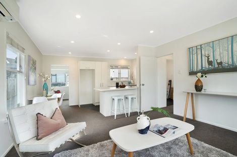 Photo of property in 11 Oriana Avenue, Lynfield, Auckland, 1042