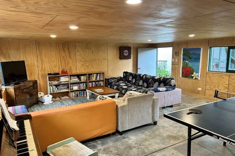 Photo of property in 7 Albert Street, Clive, 4102