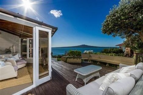 Photo of property in 68 Seacliffe Avenue, Narrow Neck, Auckland, 0622