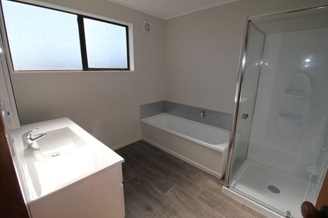 Photo of property in 21 Glen Alton Avenue, Paparangi, Wellington, 6037