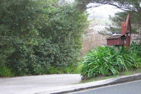 Photo of property in 26 Pohutukawa Avenue, Red Beach, 0932