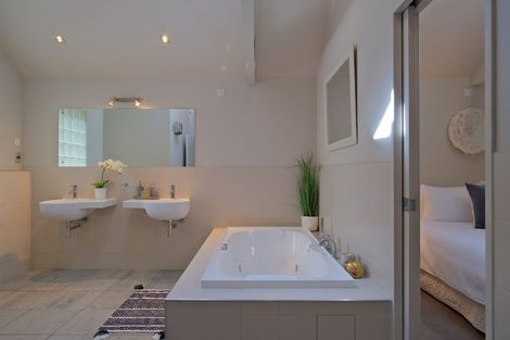 Photo of property in 7/2 Manor Place, Dunedin Central, Dunedin, 9016