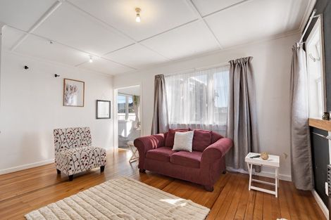 Photo of property in 14 Dunlop Road, Te Puke, 3119