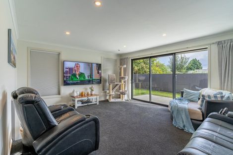 Photo of property in 40 Queen Street, Winton, 9720