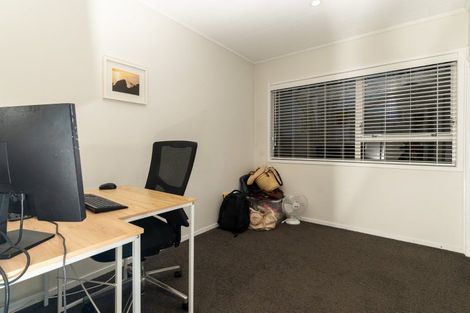 Photo of property in 5 Beeche Place, Birkdale, Auckland, 0626