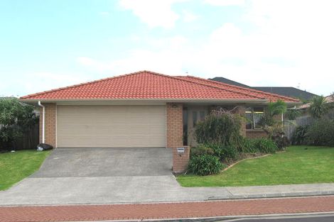 Photo of property in 36 Semillon Avenue, Henderson, Auckland, 0612