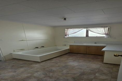 Photo of property in 7 Poplar Grove, Whalers Gate, New Plymouth, 4310