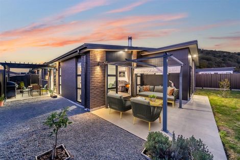 Photo of property in 4 Fenwick Crescent, Wallaceville, Upper Hutt, 5018