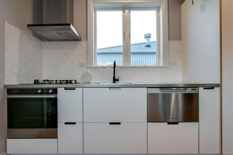 Photo of property in 8 Sale Street, Napier South, Napier, 4110