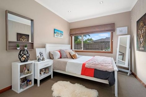 Photo of property in 1 Piha Close, Papamoa Beach, Papamoa, 3118