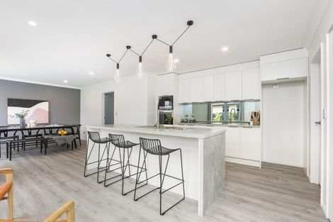 Photo of property in 18 Farleigh Close, Huntington, Hamilton, 3210