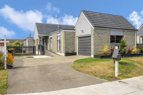 Photo of property in 6 Byron Place, Stoke, Nelson, 7011