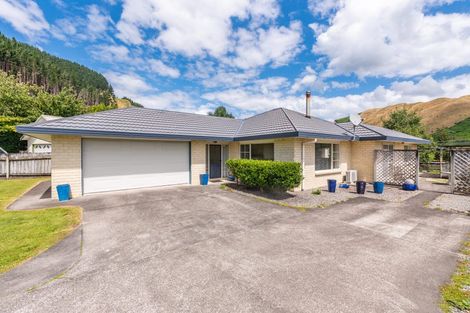 Photo of property in 48 He Awa Crescent, Waikanae, 5036